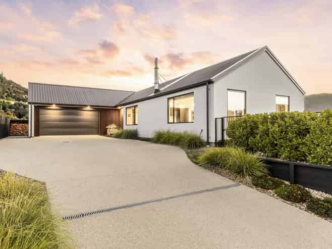 19 Pounamu Avenue, Wanaka