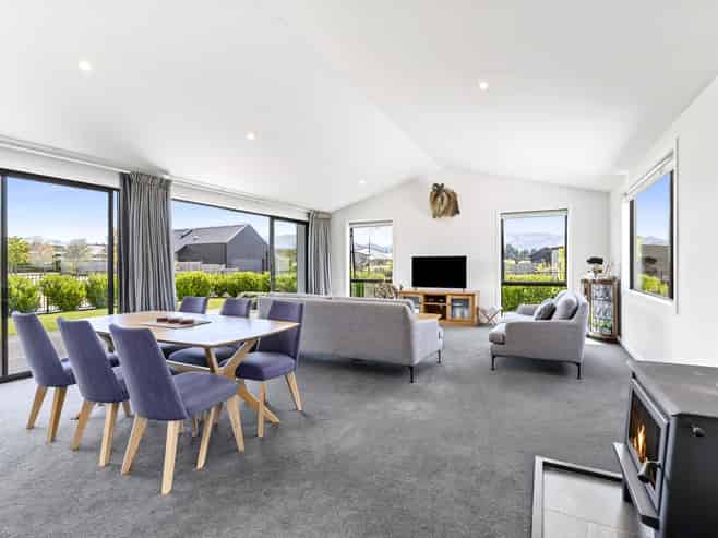 19 Pounamu Avenue, Wanaka