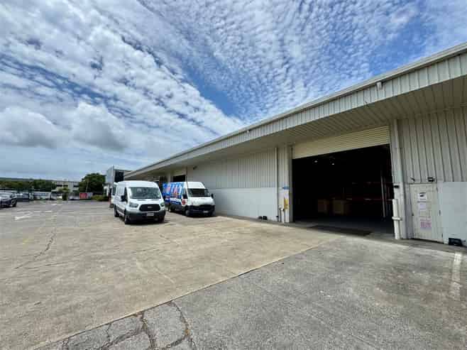 CBRE | Fully Racked Warehouse Only