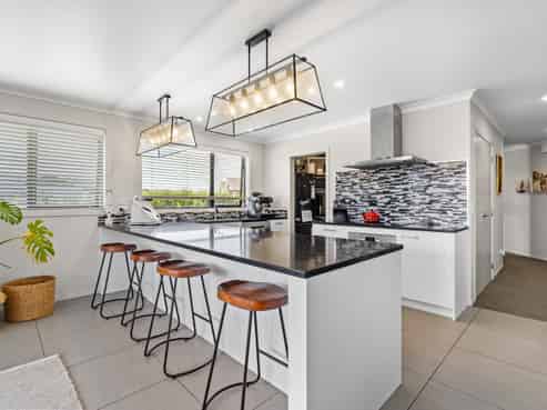 15 Mike Smith Drive, Cambridge