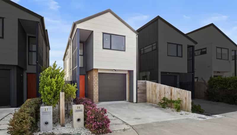 25 John Gray Street, Papakura