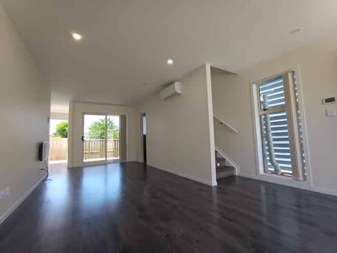 10D Blossom Lane, Manurewa