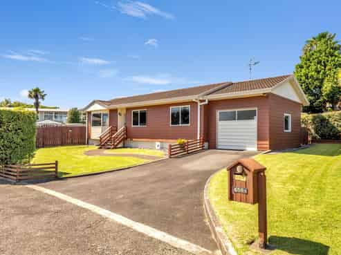 458B Ngatai Road, Bellevue