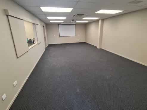 Smart 197sqm Office – Professional & Affordable