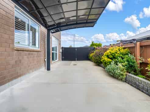 94 Pohutukawa Parade, Riverhead