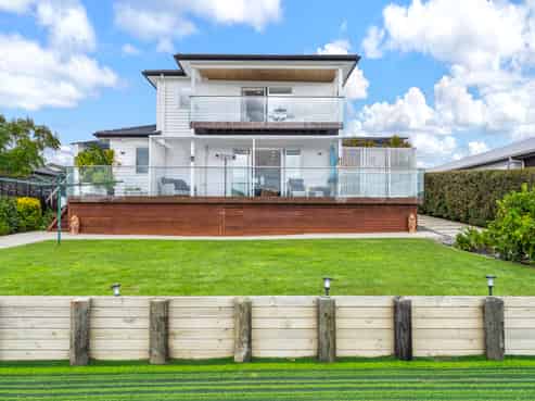 94 Pohutukawa Parade, Riverhead