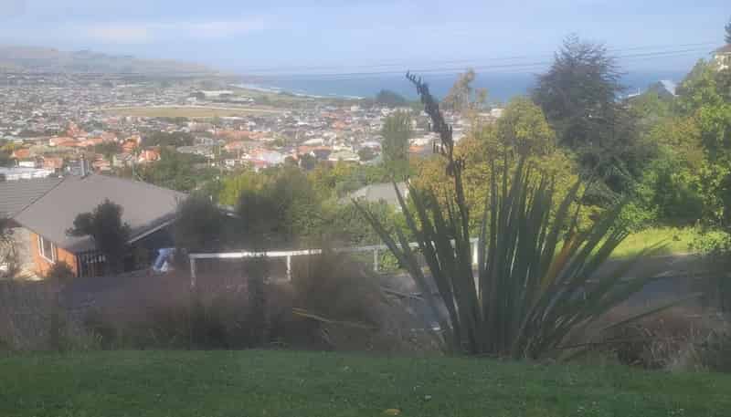 28 Ravenswood Road, Saint Clair