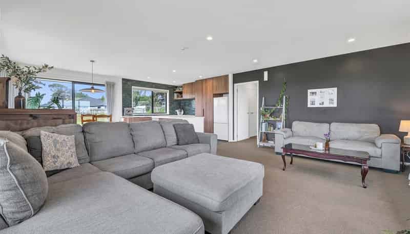 2b Gossling Street, Okato