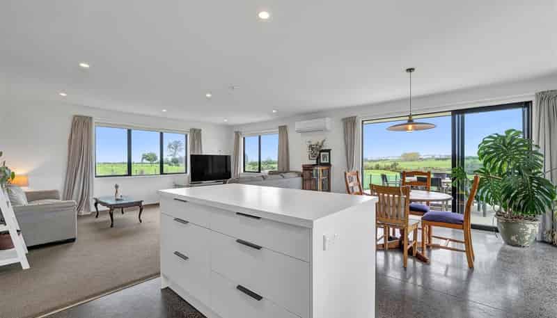 2b Gossling Street, Okato