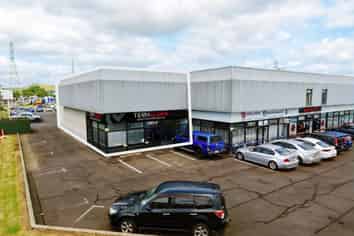 Flexible Onehunga Unit with 8 Car Parks| 282 m2