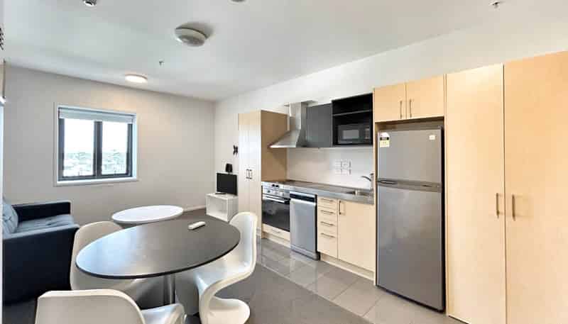 608/17 Putney Way, Manukau