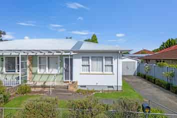 2/304 Southland Road, Hastings