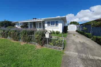 2/304 Southland Road, Hastings