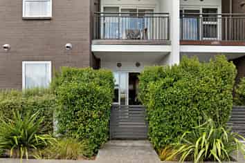 G04/26B Racecourse Parade, Avondale