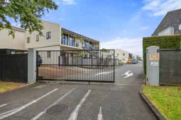 GM/193 Main Highway, Ellerslie