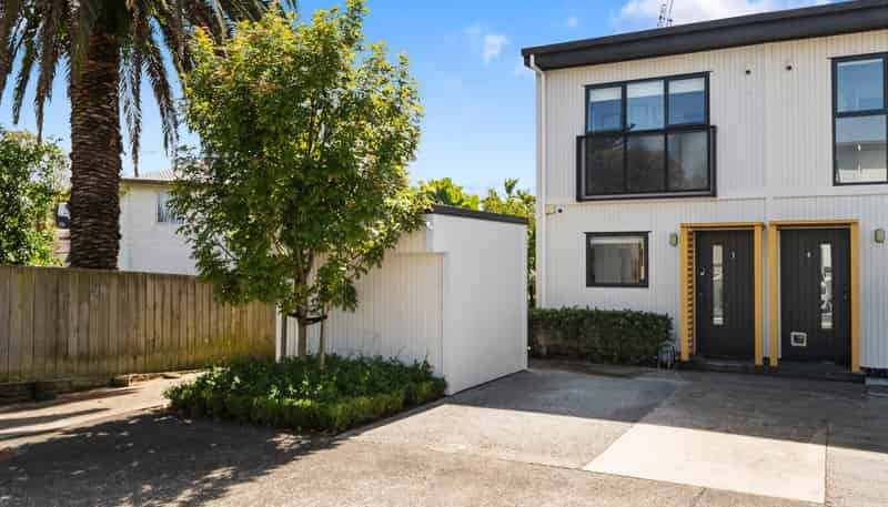 2 Tautaiao Lane, Papakura