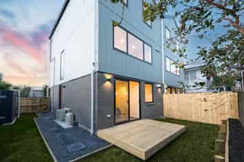 4202E Great North Road, Glendene