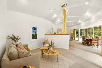 30 Fawcett Road, Laingholm