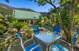 243 Boons Valley Road, Waikawa
