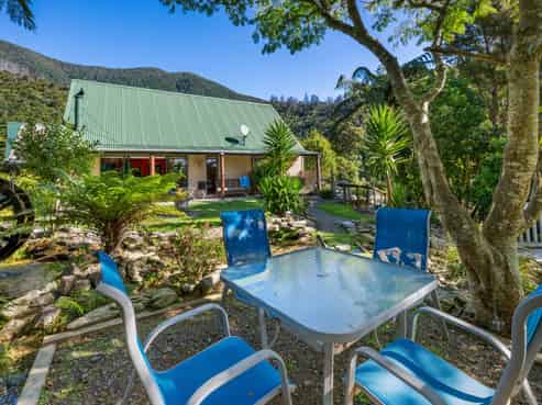 243 Boons Valley Road, Waikawa