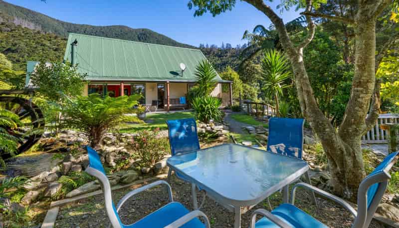 243 Boons Valley Road, Waikawa
