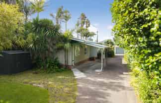 22 Doment Crescent, Orewa