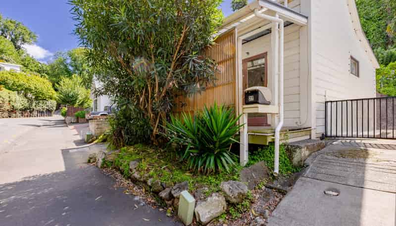 27 Milton Road, Bluff Hill