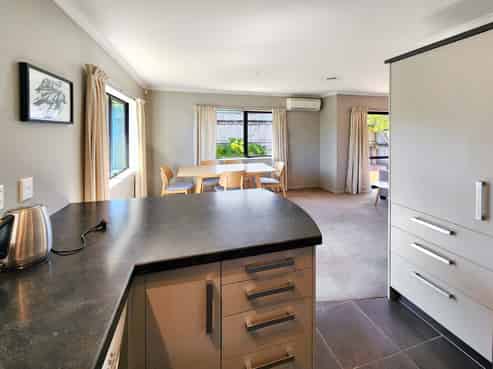 2 Percy Kinsman Crescent , Riverstone Terraces