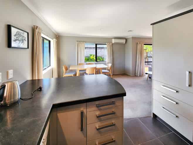 2 Percy Kinsman Crescent , Riverstone Terraces