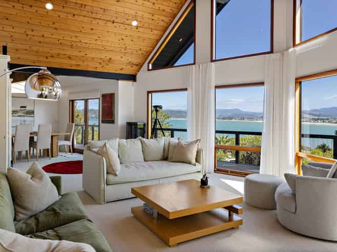 21 Haddon Crescent, Whitianga