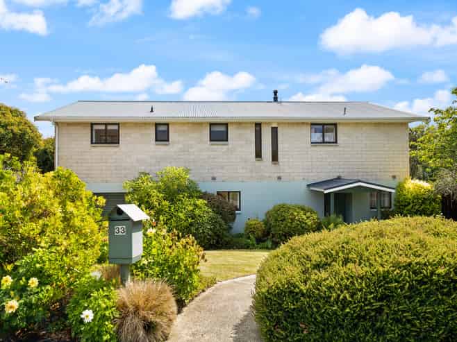 33 Walton Park Avenue, Fairfield