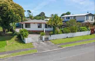 15 Marinich Drive, Ranui