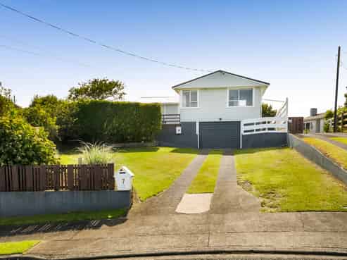 7 Hulke Crescent, Bell Block