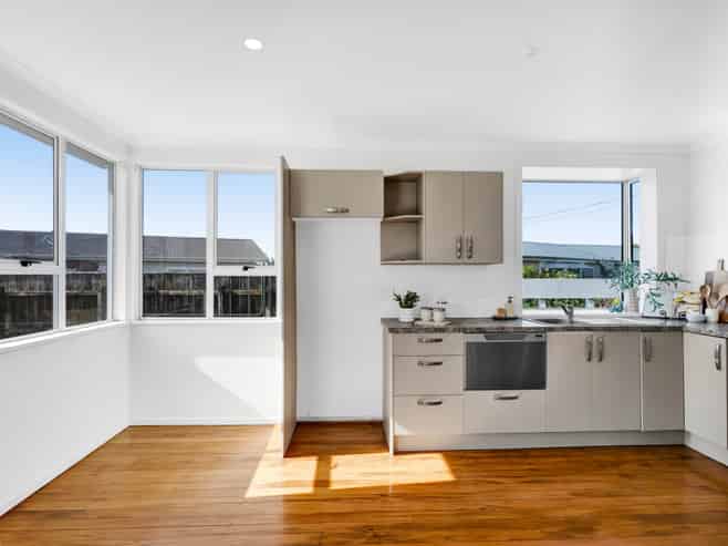 7 Hulke Crescent, Bell Block