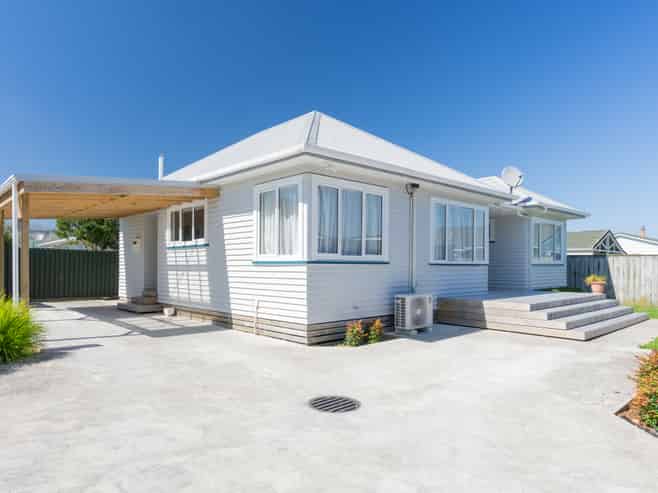 158 B Bartholomew Road, LEVIN