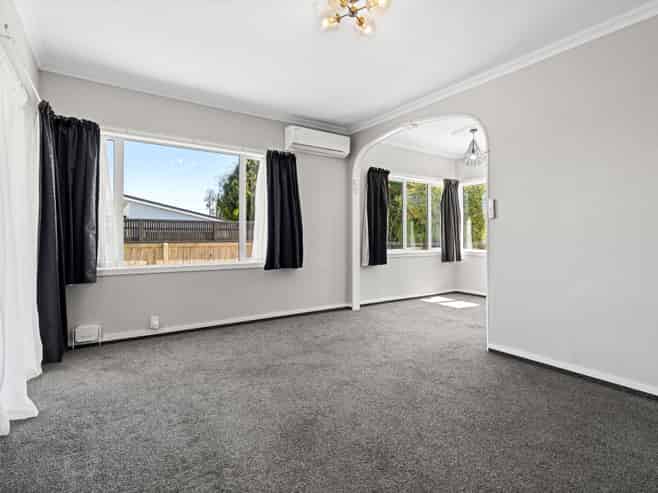 158 B Bartholomew Road, LEVIN