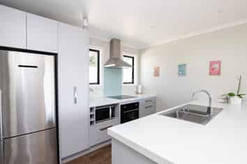 4c Fernleigh Street, Kerepehi