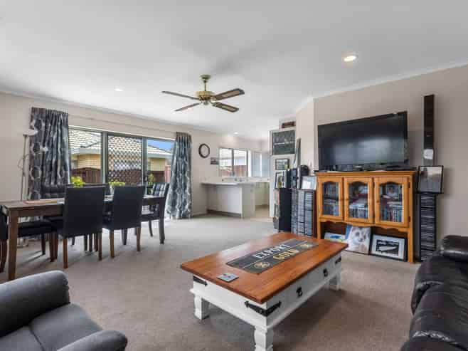 18B Emmett Street, Greerton