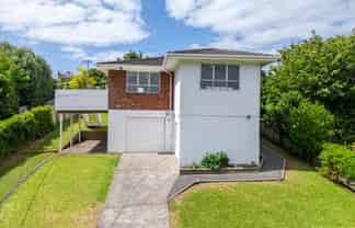 1 Phillip Parade, Forrest Hill