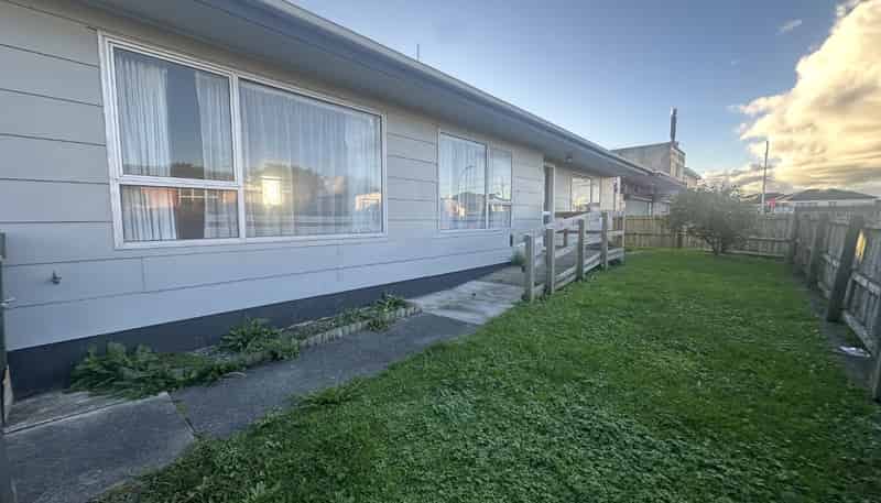 2/100 Cargill St , Papakura