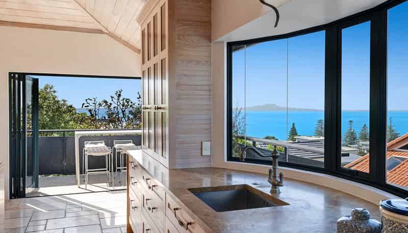 13a Orchard Road, Browns Bay