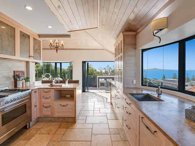 13a Orchard Road, Browns Bay