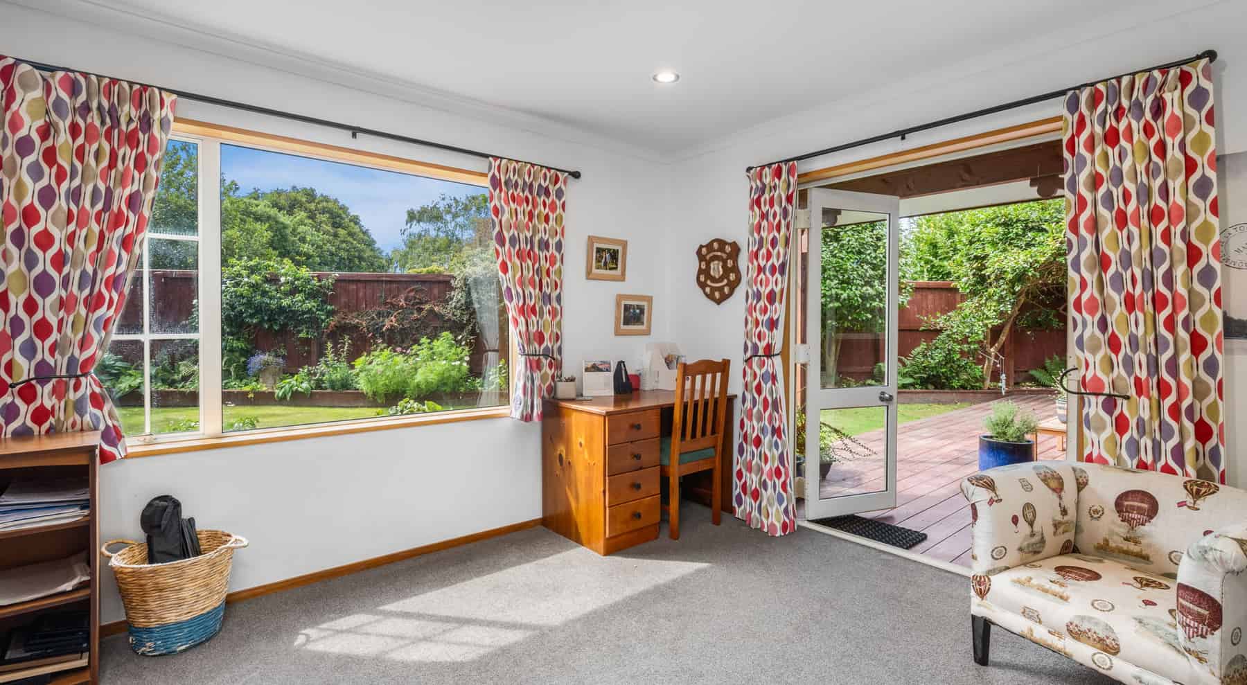 caterease | linkedin Images High Quality Grahic 7C Paisley Street, Sumner, Christchurch City - For Sale - realestate.co.nz