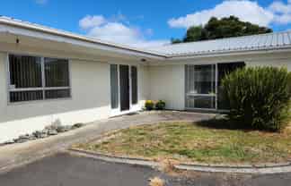 2/162 Porchester Road, Papakura