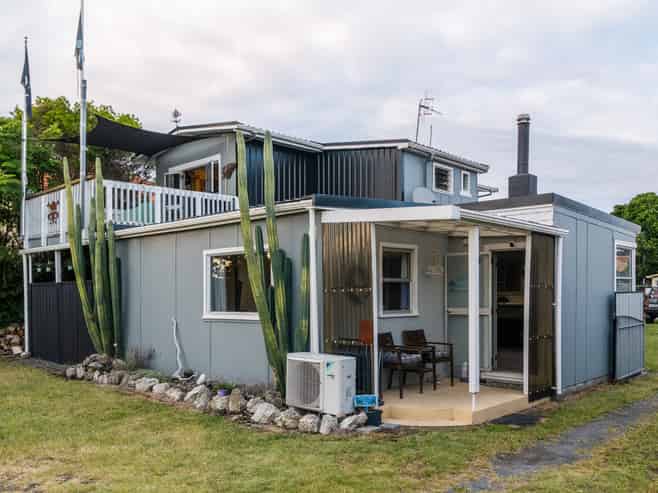 292 Clifton Road, Te Awanga