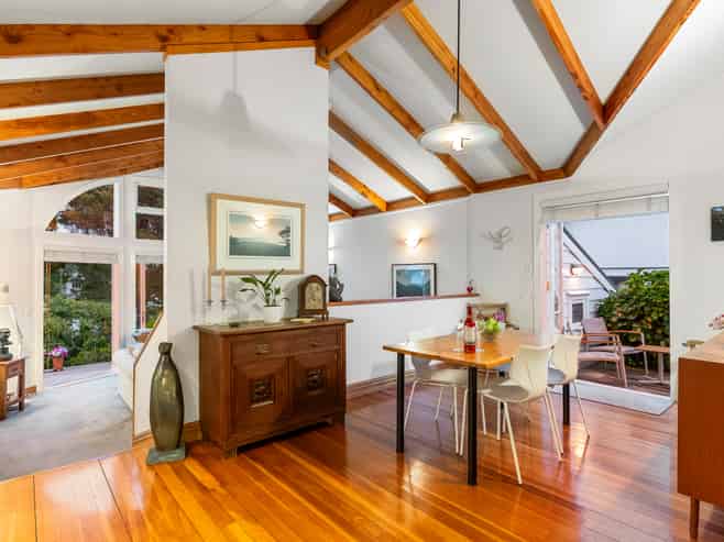 46 Mountain View Road, Western Springs