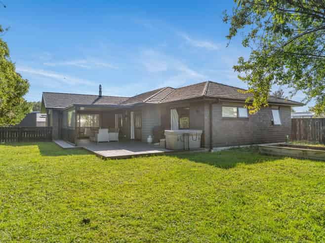 74A Park Road, Carterton