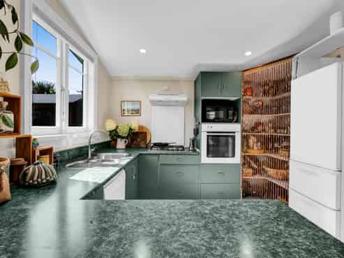 1 Mahuru Lane, Okato