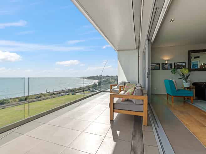 10/93 St Aubyn Street, New Plymouth