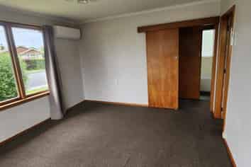 1/11 Longfellow Street, Sydenham